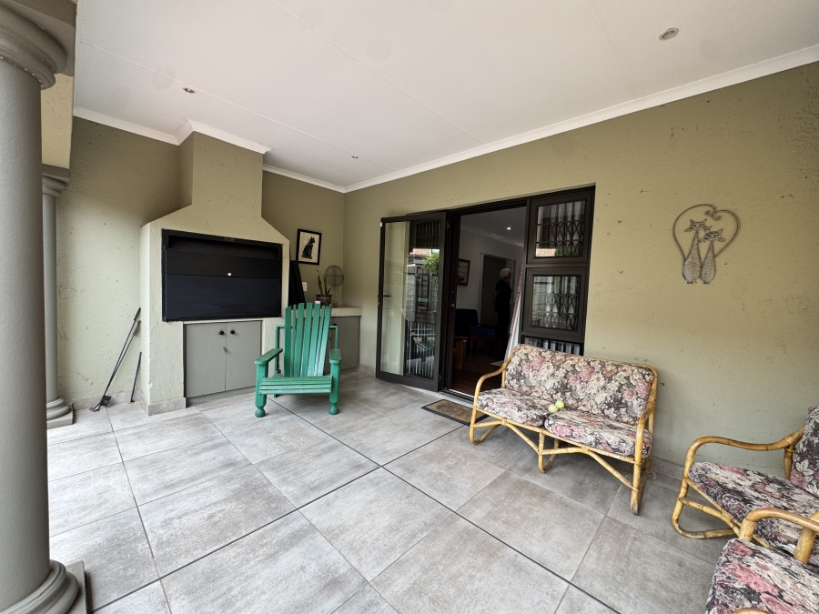 2 Bedroom Property for Sale in Flamwood North West